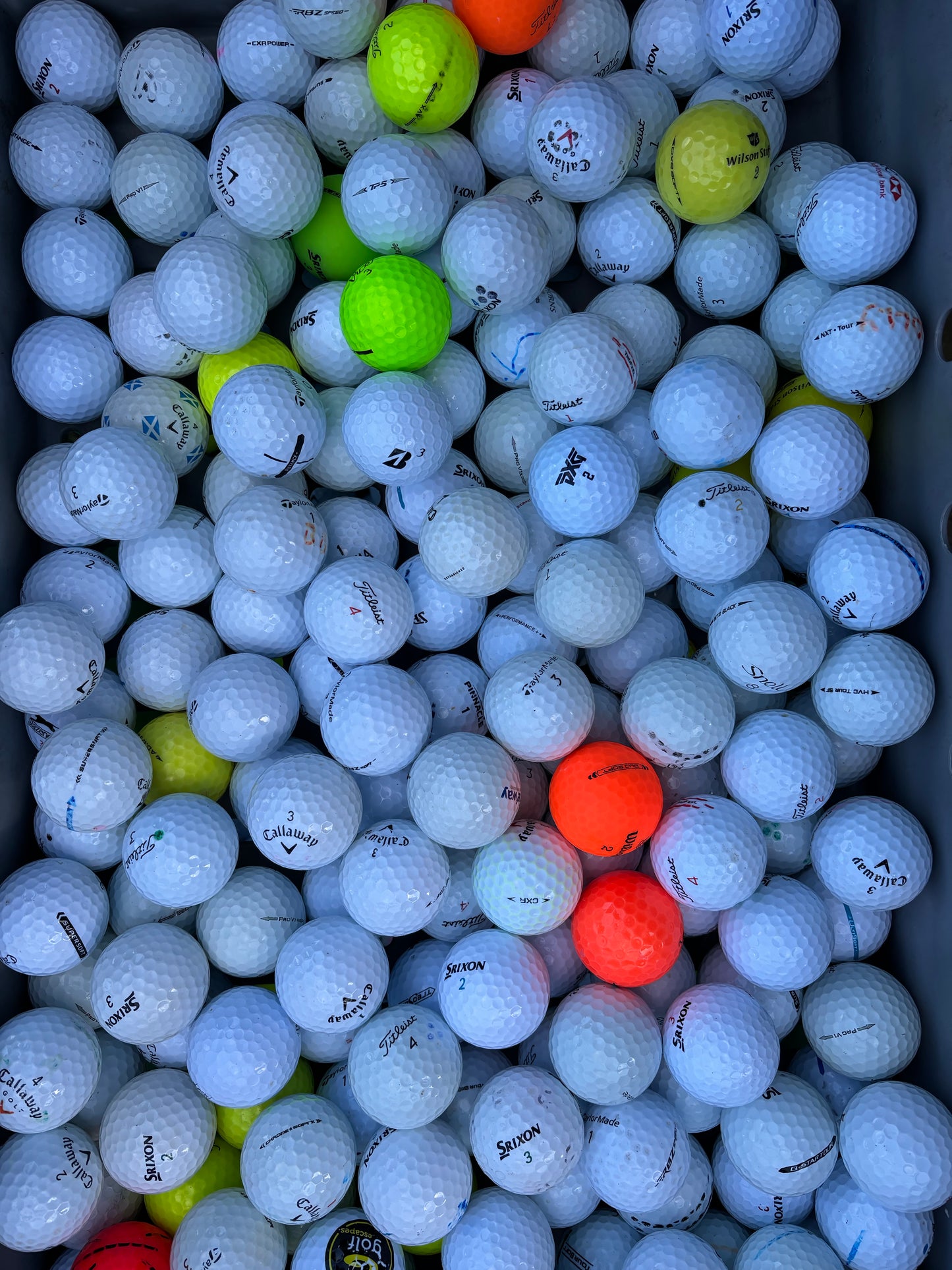 30 x Mixed Golf Balls.