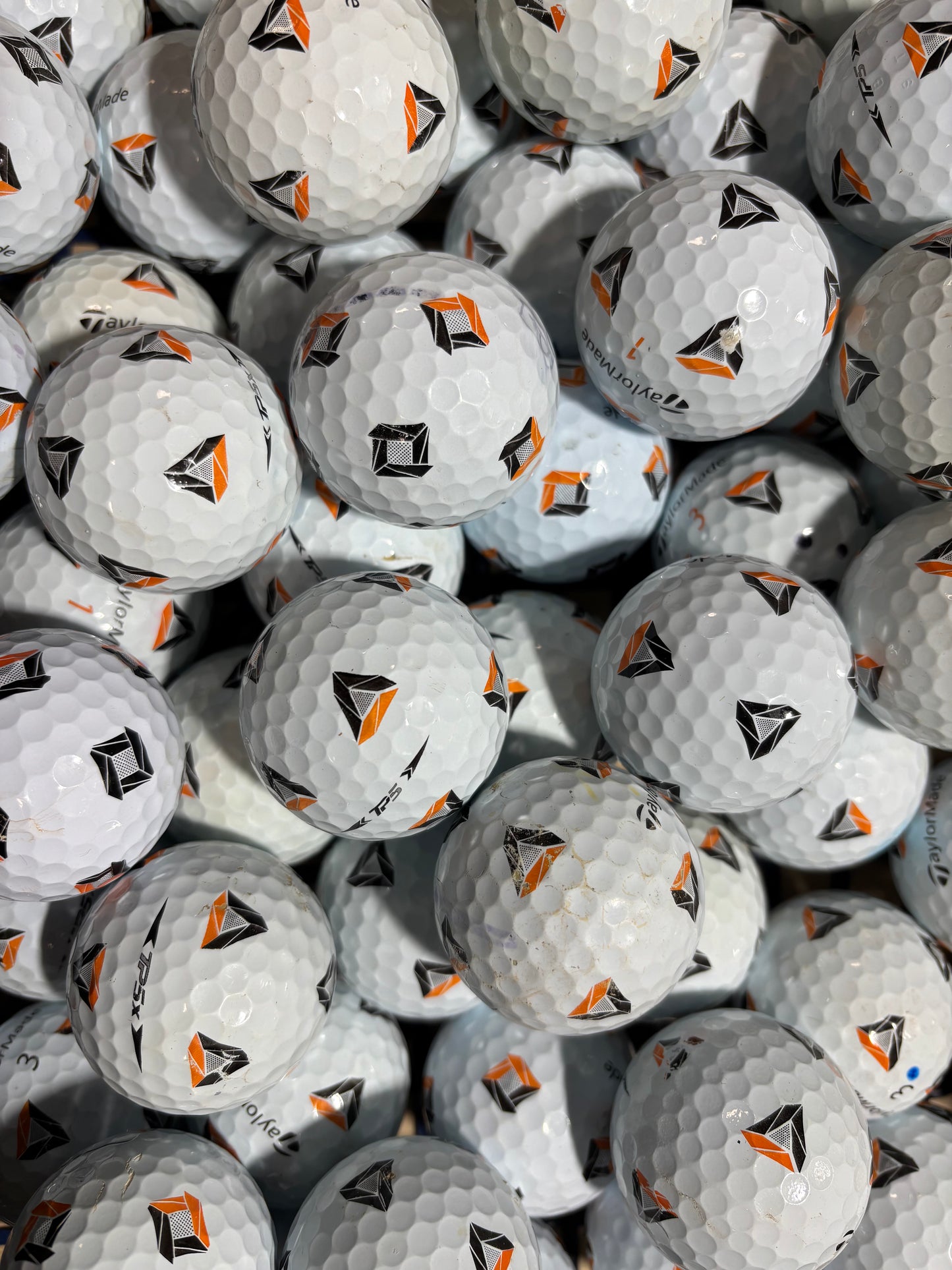 Taylormade TP5/X Pix Practice